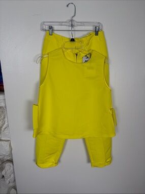 AVN Italian Designer Yellow Sleeveless Top & Cropped Pants Set